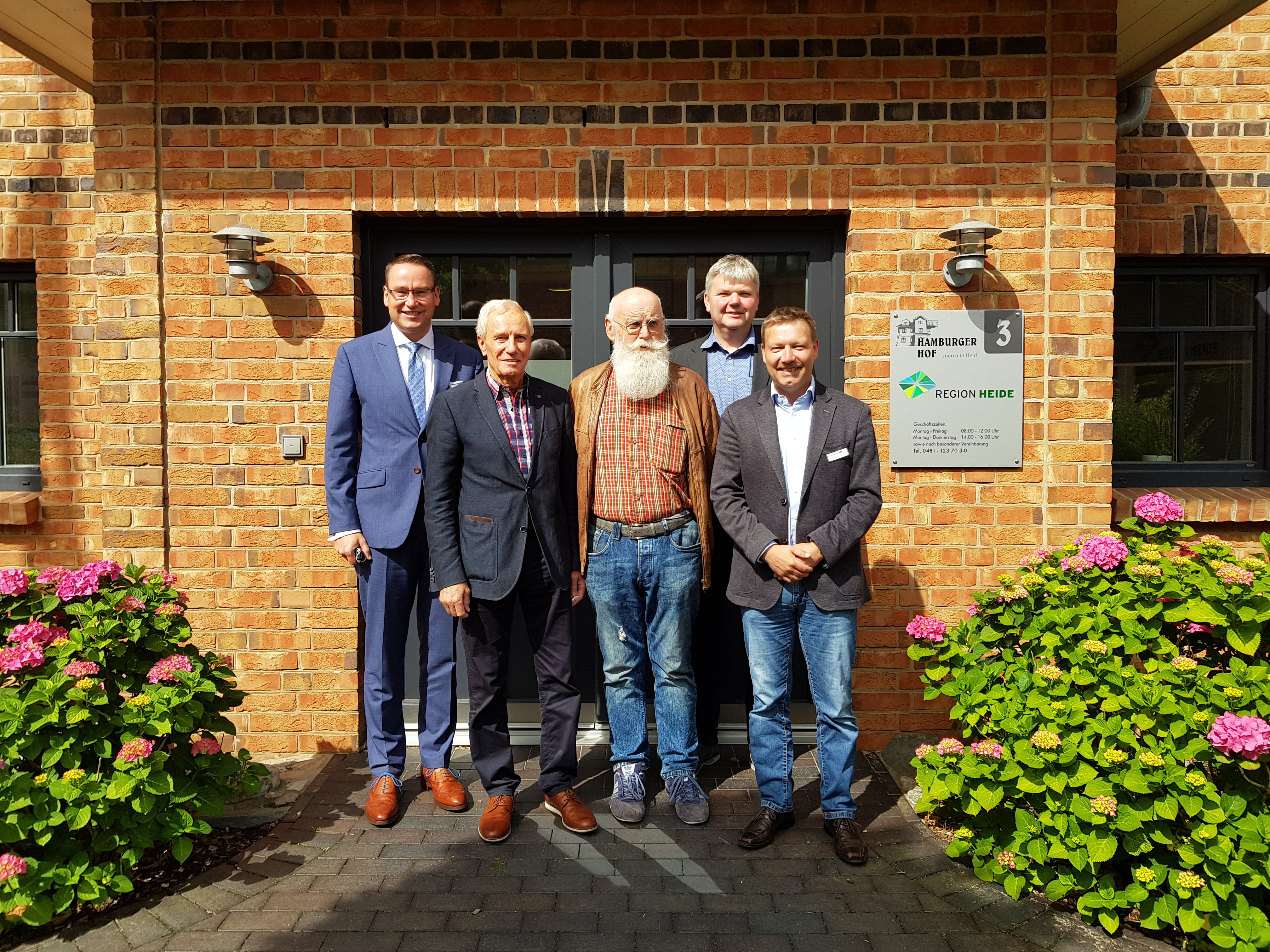 Abbildung des neuen Vorstandes der Entwicklungsagentur